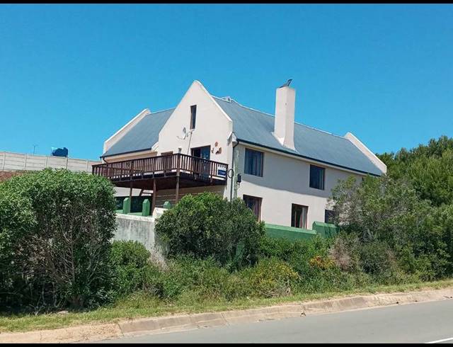 5 BEDROOM HOUSE FOR SALE IN STILBAAI-WES